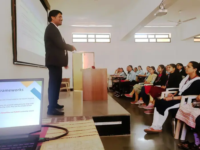 Seminar on Programming Frameworks at KK Wagh College